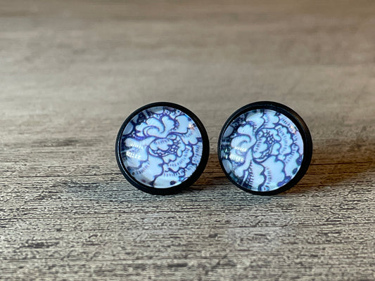 Blue Galaxy Chinoiserie Blue and White 12mm Black Stud Earring