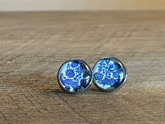 Ornate Floral Chinoiserie Blue and White 12mm Stud Silver Earring