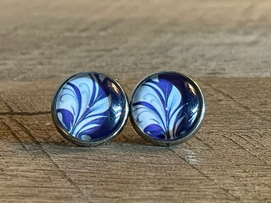 Suki Chinoiserie Blue and White 12mm Stud Silver Earring