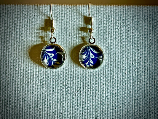 Suki Chinoiserie Blue and White 12mm Dangle Silver Earring