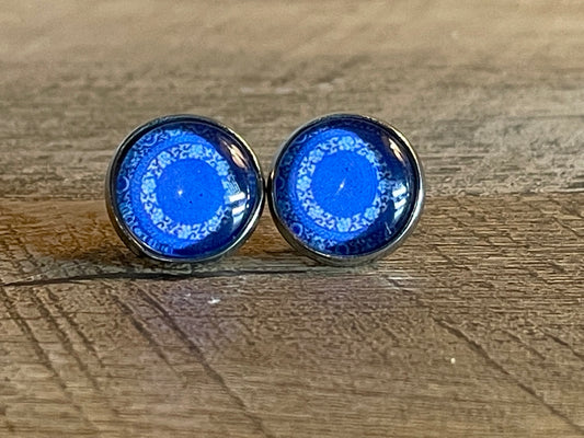 Vector Chinoiserie Blue and White 12mm Stud Silver Earring