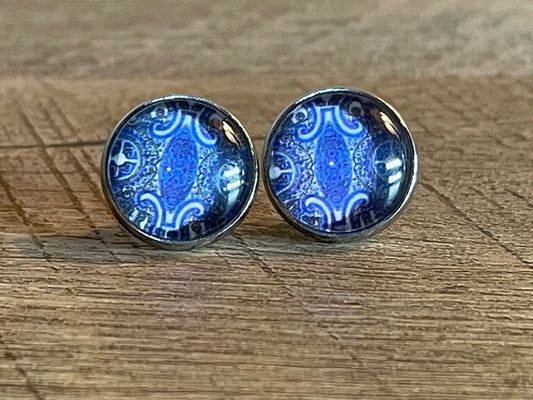 Blue Eyes Chinoiserie Blue and White 12mm Stud Silver Earring