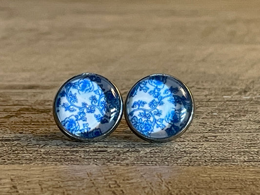 Pagoda Chinoiserie Blue and White 12mm Stud Silver Earring